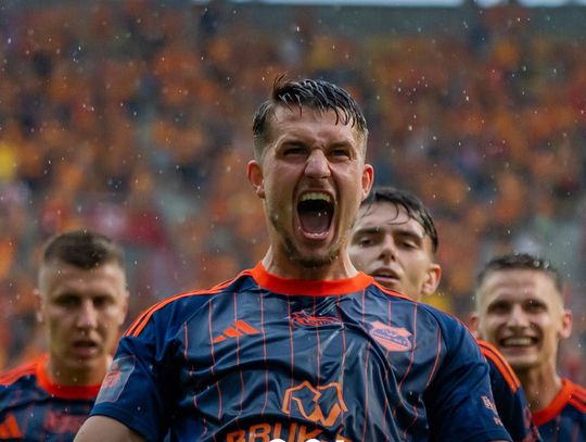Ekstraklasa piłkarska - wysokie porażki Lecha i Jagiellonii na otwarcie sezonu