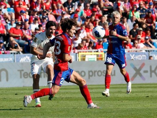 Ekstraklasa - Raków wciąż bez punktu, szczęśliwa wygrana mistrza
