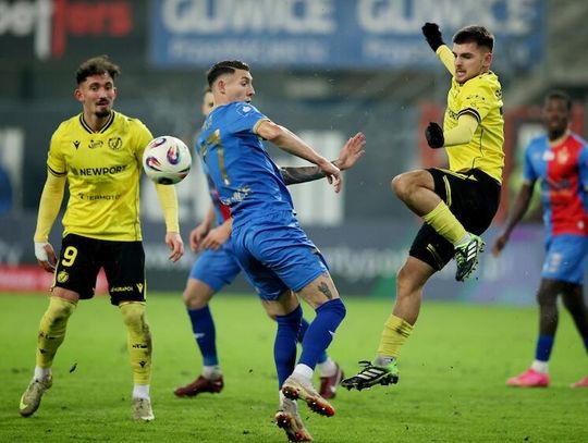 Ekstraklasa – trwa niemoc lidera, przełamanie Widzewa