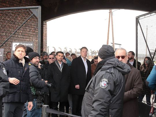 Elon Musk z wizytą w Muzeum Auschwitz-Birkenau