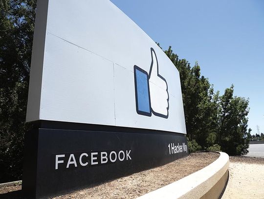 Facebook płaci – również mieszkańcom Illinois