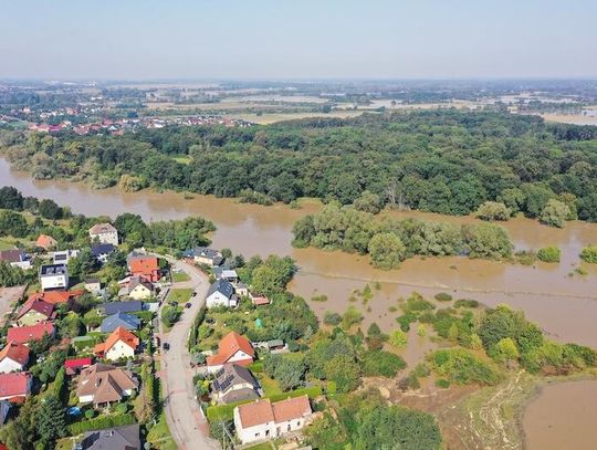 Fala powodziowa na Odrze dociera do Lubuskiego; na Dolnym Śląsku dalej stany alarmowe