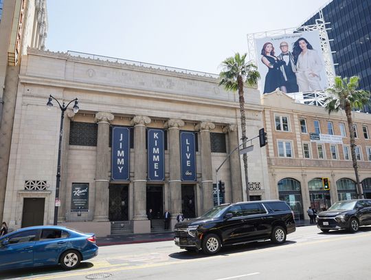 FCC nakazała zrewidowanie licencji telewizji ABC po krytyce tej stacji ze strony Trumpa