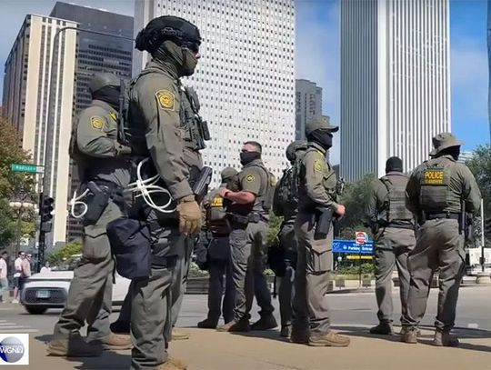 Federalni agenci w centrum Chicago, prezydent Trump grozi dalszymi krokami (WIDEO)