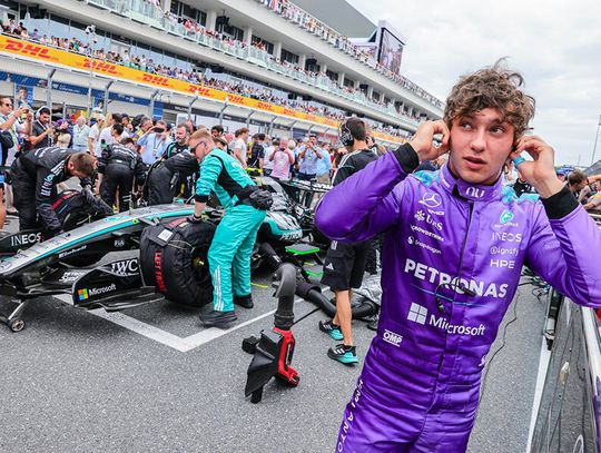 Formuła 1 - lider klasyfikacji generalnej Antonelli wygrał w Miami