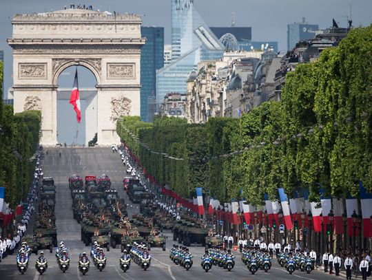 Francja. Jednostki antyterrorystyczne w defiladzie na Dzień Bastylii (ZDJĘCIA)