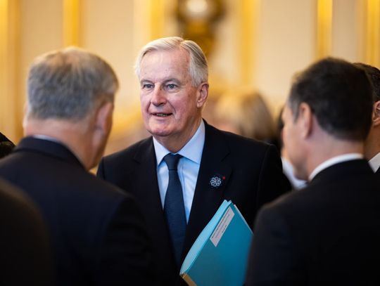 Francja. Macron poprosił Barniera o pełnienie obowiązków do czasu powołania nowego premiera