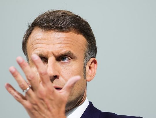 Francja. Macron wezwał do jednoczenia sił umiarkowanych przeciw skrajnej lewicy i prawicy