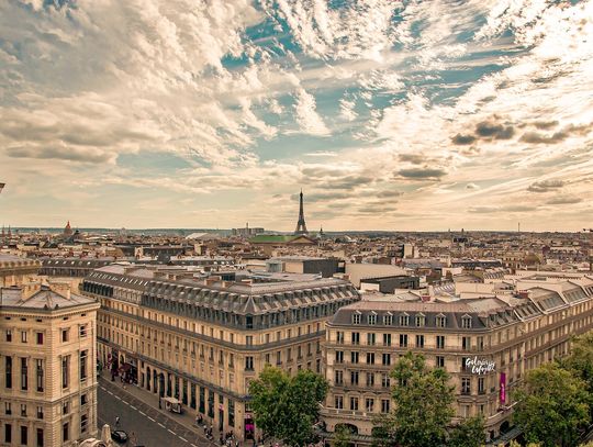 Francja. Nauczyciel w technikum w Paryżu spalił matury uczniów; chciał dać drugą szansę tym, którzy oblali