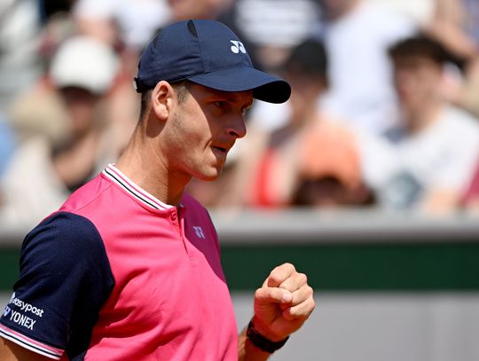 French Open - Hurkacz i Fręch w drugiej rundzie. Porażka Linette