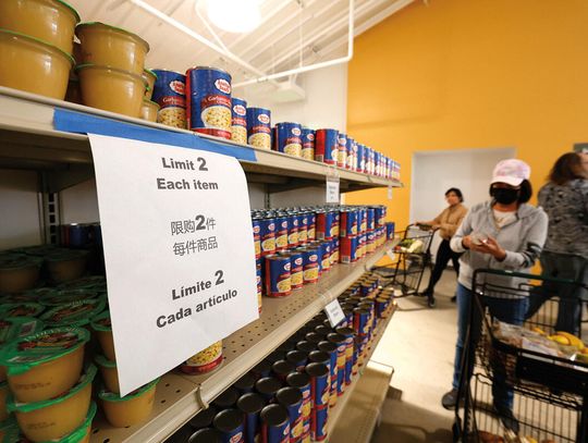 Gdzie po żywność w kryzysie: pomagają spiżarnie, restauracje i sklepy