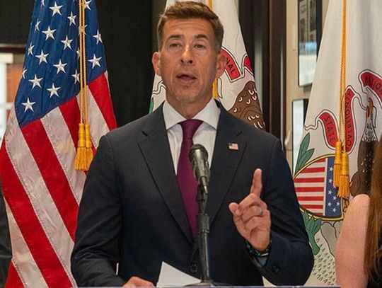 Giannoulias obiecuje, że nie podniesie podatków od nieruchomości w Chicago