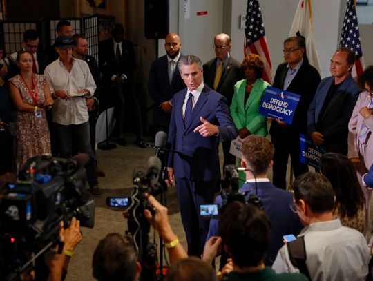 Gubernator Kalifornii podpisał ustawy w sprawie zmiany granic okręgów wyborczych