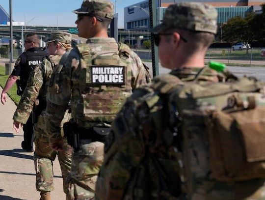 Gwardia Narodowa patroluje ulice Memphis