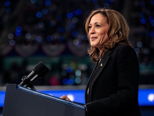 Harris: polityka Trumpa doprowadza do kryzysu gospodarczego i konstytucyjnego