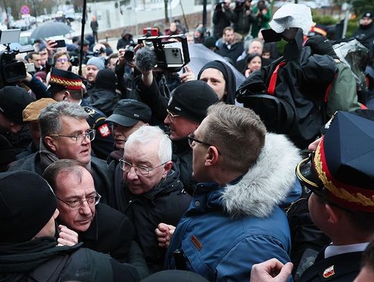 Hołownia: wystąpię do Prezydium Sejmu o ukaranie siedmiorga posłów, którzy starli się ze Strażą Marszałkowską