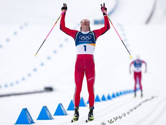 Igrzyska 2026: biegi narciarskie - 11. złoto Norwega Klaebo, Bury 12. na 50 km