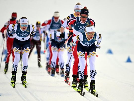 Igrzyska 2026: biegi narciarskie - triumf Szwedki Karlsson w biegu łączonym, Polki poza czołówką