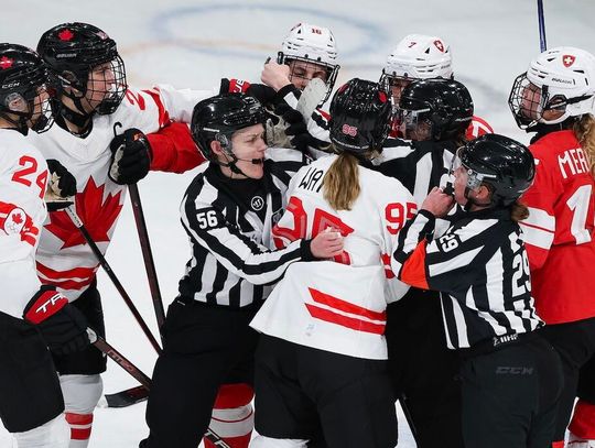 Igrzyska 2026: hokej na lodzie - gładkie zwycięstwa faworytek z USA i Kanady