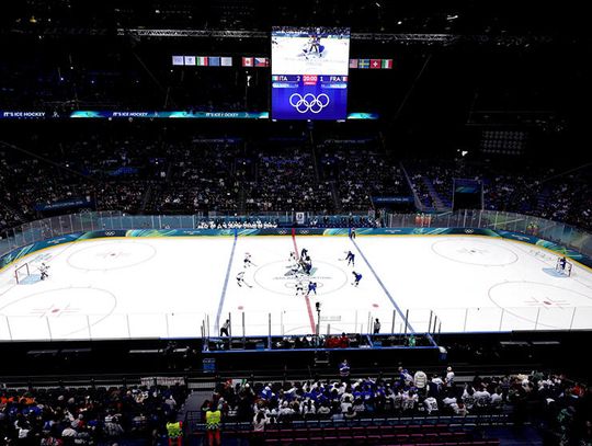 Hokej na lodzie - incydent z rosyjską flagą na meczu USA z Czechami