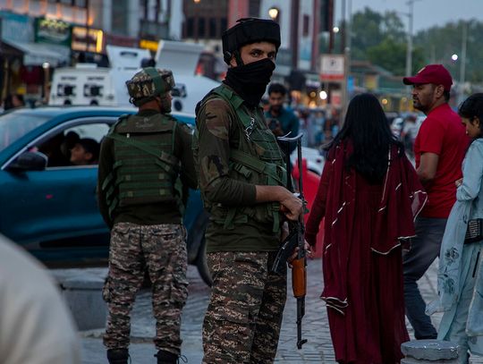 Indie zaatakowały Pakistan; 36 zabitych po obu stronach granicy; świat apeluje o powściągliwość