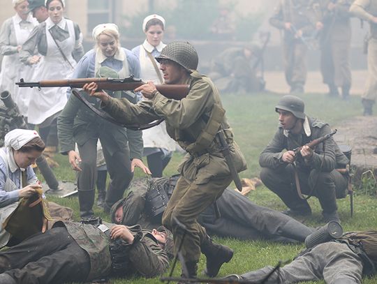 Inscenizacja historyczna bitwy o zamek Itter (ZOBACZ ZDJĘCIA)