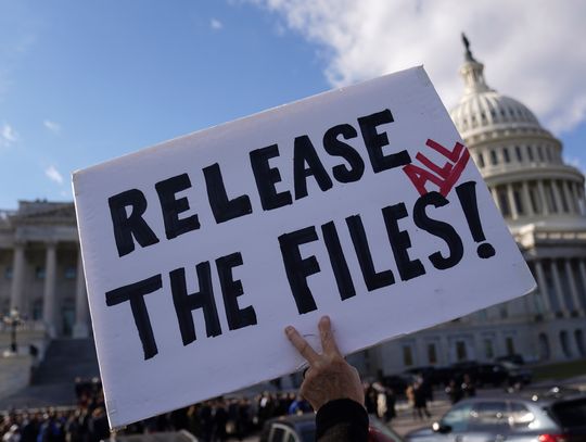 Izba Reprezentantów niemal jednomyślnie zagłosowała za ujawnieniem akt sprawy Epsteina