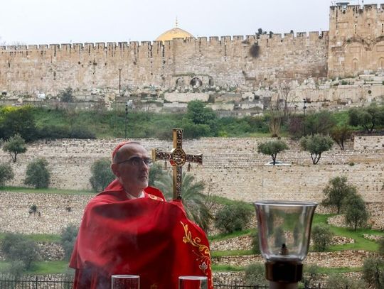Izrael. Policja nie pozwoliła wejść patriarsze Jerozolimy do Bazyliki Grobu Pańskiego