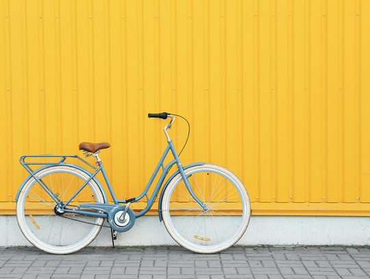 Jak rower zmienił świat: od drewnianej „maszyny biegowej” do emancypacji robotników i kobiet