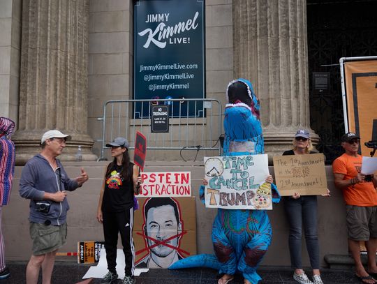 „Jimmy Kimmel Live!” powrócił na antenę (WIDEO)