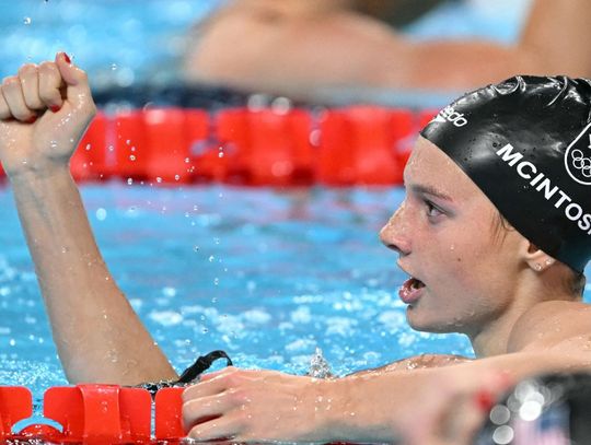 Kanadyjska pływaczka McIntosh pobiła rekord świata na 400 m stylem dowolnym