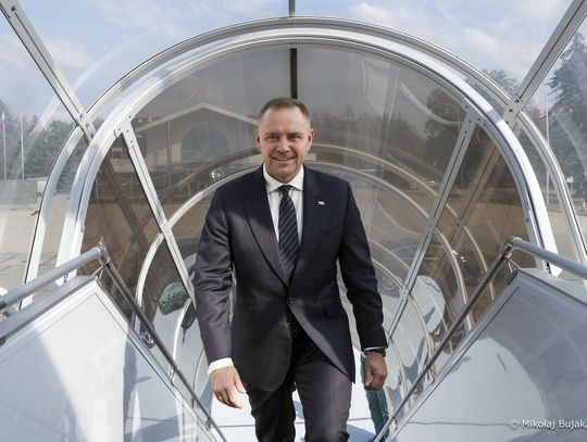 Karol Nawrocki leci do USA; w tle „spór kompetencyjny” między rządem i kancelarią prezydenta