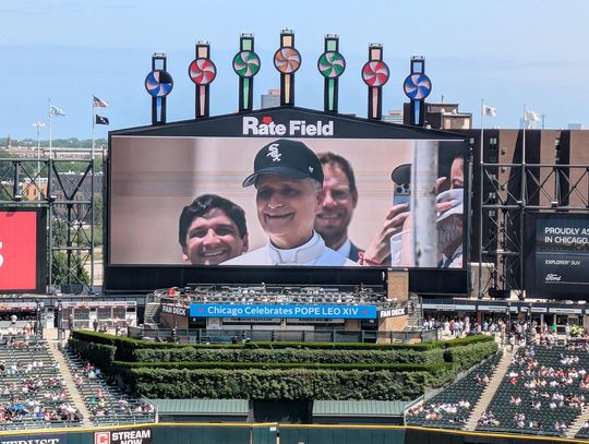 Kciuk w górę od papieża Leona XIV dla chicagowskiej drużyny White Sox Kciuk w górę od papieża Leona XIV dla chicagowskiej drużyny White Sox