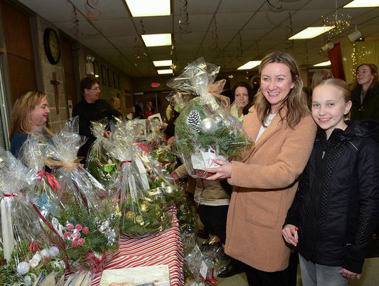 Kiermasz świąteczny w kościele pw. św. Thomasa Becketa Kiermasz świąteczny w kościele pw. św. Thomasa Becketa