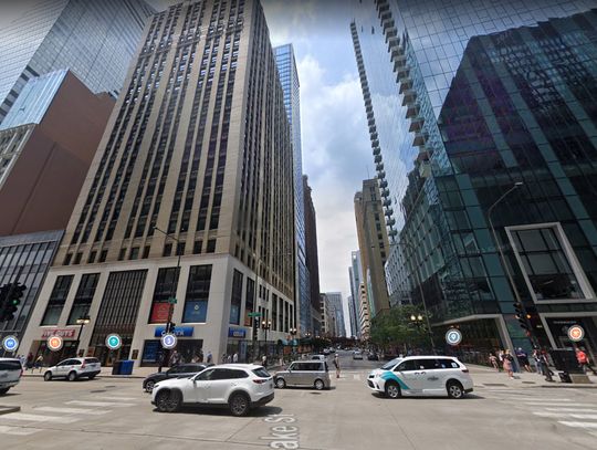 Kierowca siłą wyciągnięty z auta w centrum Chicago