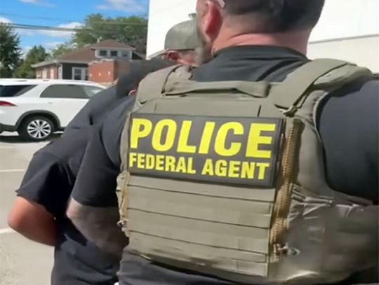 Kilka osób aresztowanych przez ICE w Archer Heights (WIDEO)