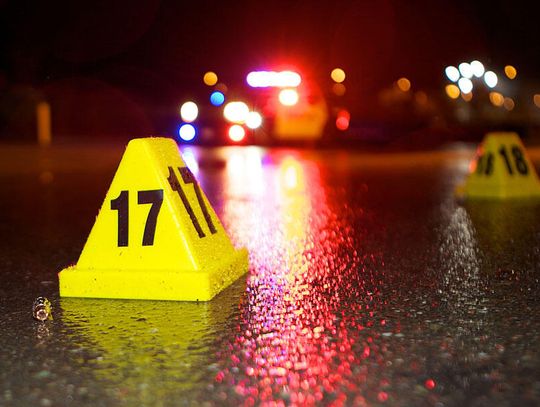 Kobieta postrzeliła trzech mężczyzn na Irving Park Road