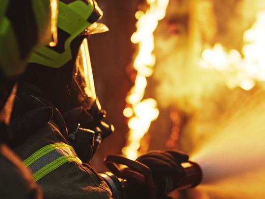 Kobieta zginęła w płonącym samochodzie  w Marengo