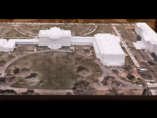 Komisja ds. sztuk pięknych zatwierdziła plan budowy sali balowej przy Białym Domu