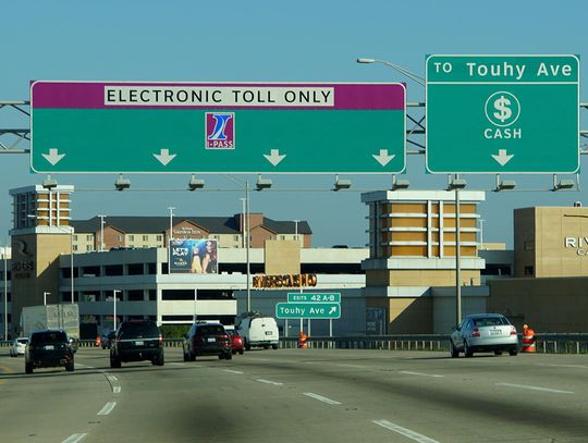 Koniec stałych opłat na autostradach? Illinois Tollway planuje zmienne ceny za przejazdy