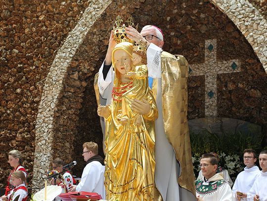 Koronacja Matki Boskiej Ludźmierskiej. Tłumy na odpuście podhalańskim