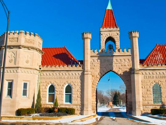 Krematorium na północy Chicago z zakazem przyjmowania zwłok, w tle skandal w domu pogrzebowym na południu miasta