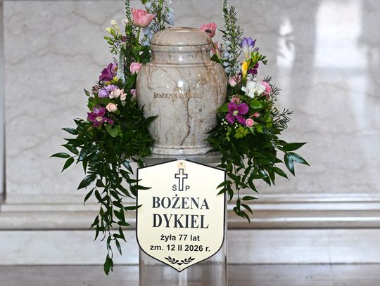 Ks. Andrzej Luter na pogrzebie Bożeny Dykiel: zawsze perfekcyjna; aktorka żywioł Ks. Andrzej Luter na pogrzebie Bożeny Dykiel: zawsze perfekcyjna; aktorka żywioł