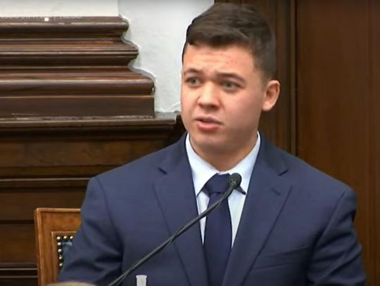 Kyle Rittenhouse nie daje o sobie zapomnieć