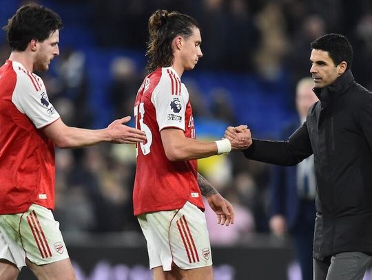 Liga angielska - Arsenal po pięciu godzinach odzyskał prowadzenie Liga angielska - Arsenal po pięciu godzinach odzyskał prowadzenie