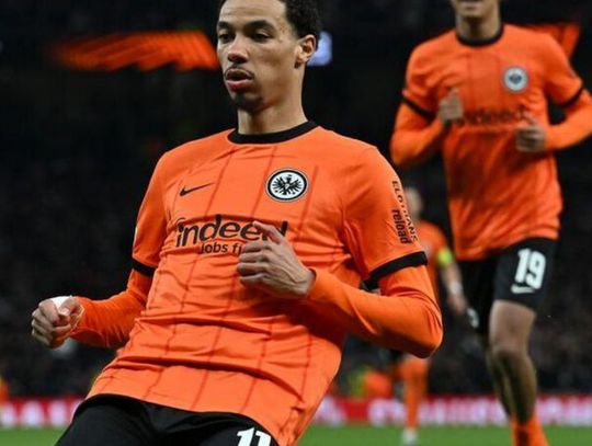 Liga angielska - media: Ekitike przejdzie z Eintrachtu do Liverpoolu za 95 mln euro