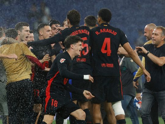 Liga hiszpańska - Barcelona pewna tytułu po zwycięstwie w derbach