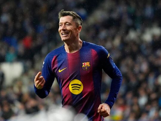 Liga hiszpańska - zwycięstwo Barcelony w derbach, gol Lewandowskiego