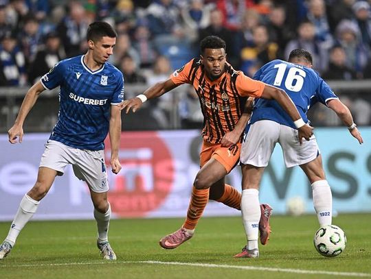 Liga Konferencji - Lech Poznań przegrał u siebie z Szachtarem Donieck