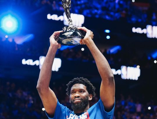 Liga NBA - Embiid odebrał nagrodę MVP, ale jego zespół przegrał z Celtics